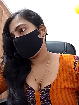 Snapshot of Ritusri_Dotta chatting on February 2025 10:08:02 AM Ritusri Dotta online show from February 2025 10:08:02 AM