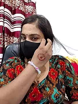 Snapshot of Ritusri_Dotta chatting on October 2025 04:48:02 PM Ritusri Dotta online show from October 2025 04:48:02 PM