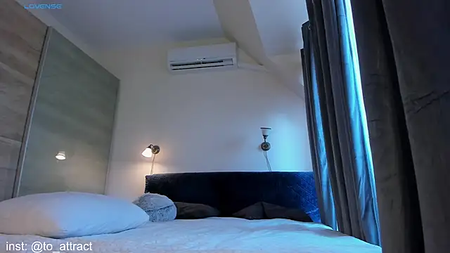 Aquilaria  online show from February 2025 12:37:02 PM