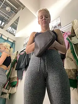 LikaCat online show from January 2025 07:15:01 AM