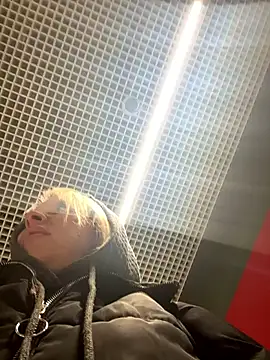 LikaCat online show from October 2025 04:11:01 AM