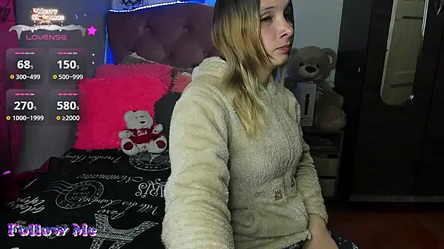 Snapshot of Tiffany_bunny2023 chatting on November 2025 02:10:01 AM Tiffany bunny2023 online show from November 2025 02:10:01 AM