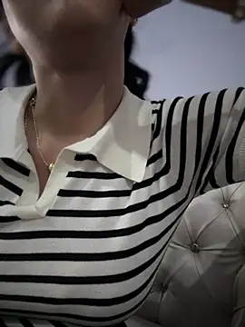 MarianaBenz online show from January 2025 08:21:01 PM