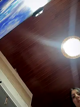 MarianaBenz online show from December 2025 12:04:01 AM