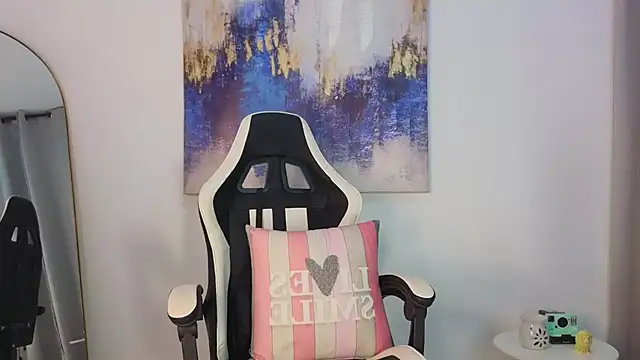 KristennBlue online show from November 2025 10:04:01 AM