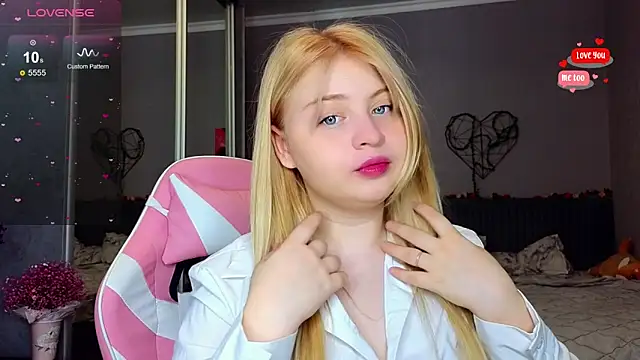 shy blondiee online show from February 2025 04:18:02 AM