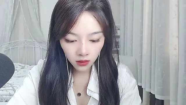Snapshot of Jenny-Z chatting on June 2026 02:12:02 AM Jenny-Z online show from June 2026 02:12:02 AM
