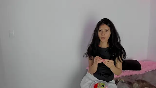 mari mar69 online show from February 2025 01:44:01 PM