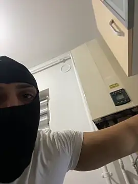 marianmin online show from October 2025 04:19:02 PM