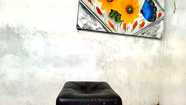 luciana daza online show from January 2025 01:00:02 AM