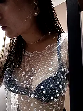 marena saenz online show from November 2025 02:28:01 PM