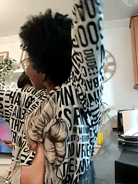 Jeniffer Jarvis online show from March 2025 08:42:01 PM