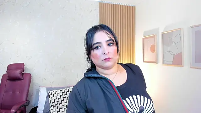 taylor bennet online show from November 2025 11:54:01 AM