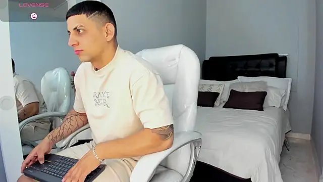 Alex cute77 online show from January 2026 12:41:01 PM