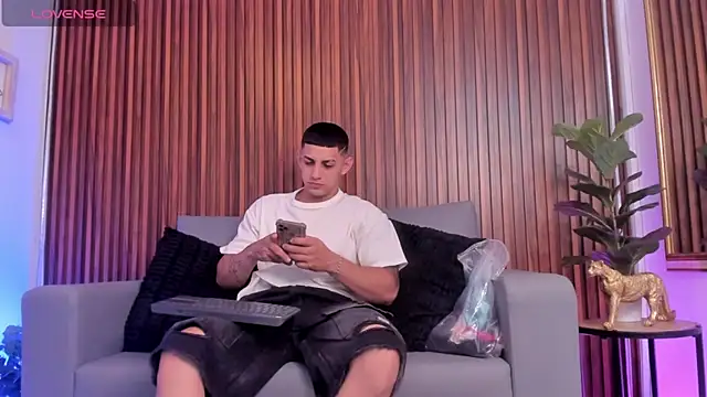 Alex cute77 online show from February 2026 12:25:01 PM