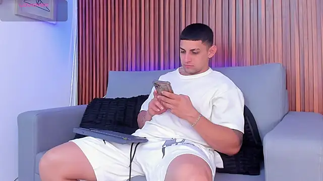 Alex cute77 online show from March 2026 12:09:01 PM