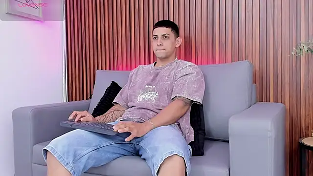 Alex cute77 online show from March 2026 12:09:01 PM