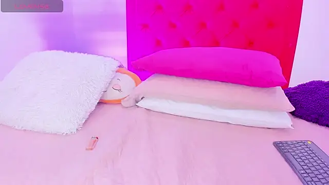 Sofia Girl  online show from December 2024 07:21:01 AM