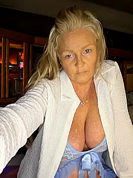 Snapshot of Southern_Bella chatting on November 2025 12:37:02 PM Southern Bella online show from November 2025 12:37:02 PM