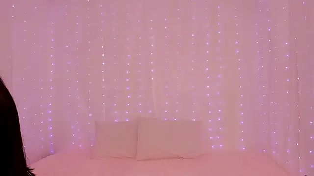 lili taylor online show from December 2024 09:22:01 AM