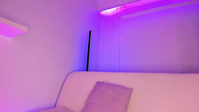 Gloomydoll online show from December 2024 04:04:01 PM