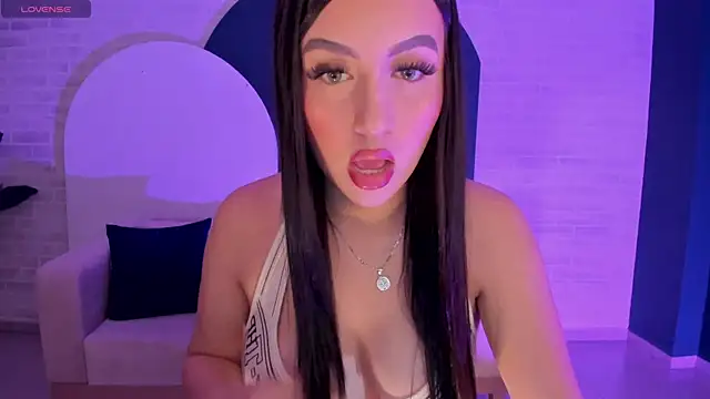 Snapshot of LindseyMoss chatting on January 2025 04:31:02 AM LindseyMoss online show from January 2025 04:31:02 AM