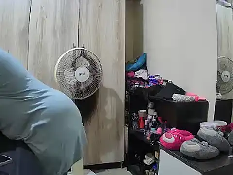 Real1SweetQueen online show from April 2026 05:47:01 AM