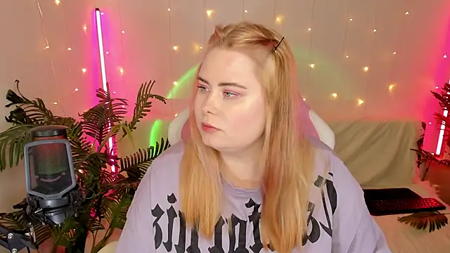 Akemi BBW online show from January 2025 09:20:01 PM