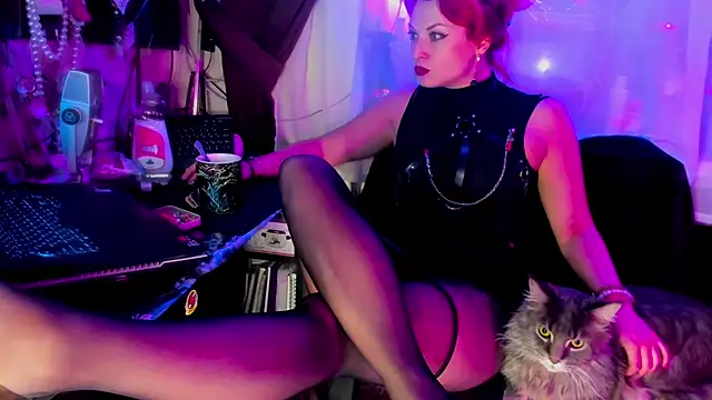 astarrot online show from February 2025 12:32:01 AM