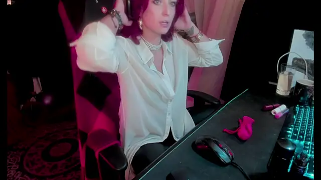 astarrot online show from October 2025 07:16:01 PM