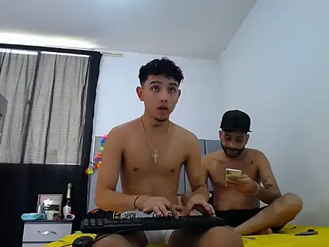 Evilboy555 online show from November 2025 03:54:02 PM