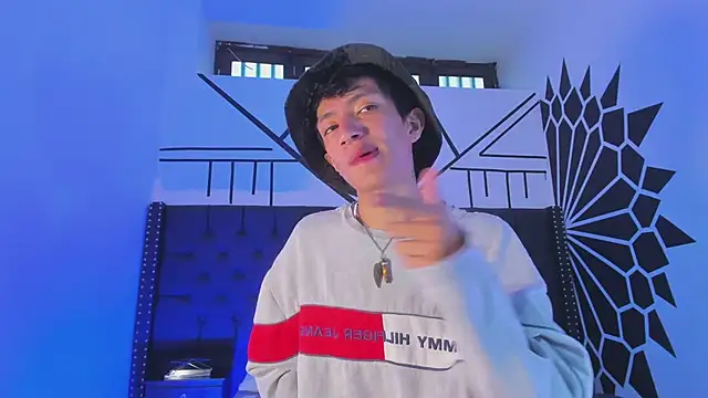 DereckCooperr online show from February 2025 10:53:01 PM