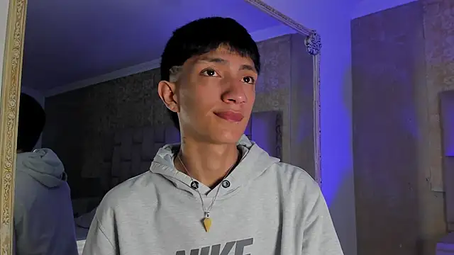 DereckCooperr online show from October 2025 10:05:01 PM