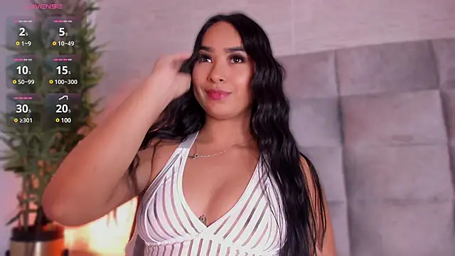 mia crawford online show from February 2025 12:01:02 PM