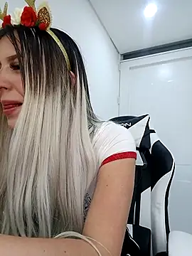 eva-2023 online show from November 2025 01:04:02 AM