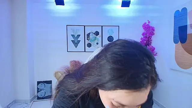 Snapshot of Isa_reel chatting on May 2026 12:43:02 PM Isa reel online show from May 2026 12:43:02 PM