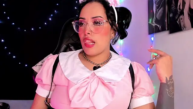 willow poisson online show from January 2026 07:11:01 PM