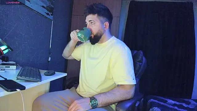 Eduu2322 online show from March 2025 10:42:01 PM