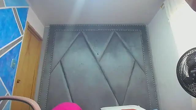 MeganMilF2 online show from February 2026 01:07:02 PM