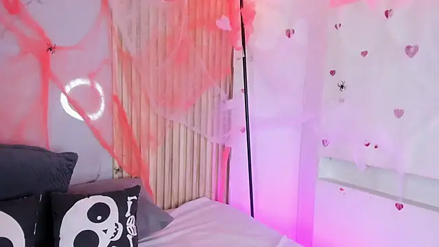 AdammClark1 online show from November 2025 09:06:02 PM