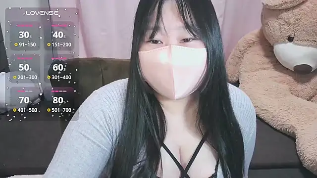 Snapshot of yuinyan3150 chatting on May 2026 08:49:01 PM yuinyan3150 online show from May 2026 08:49:01 PM
