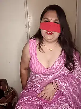 Snapshot of Love-priya chatting on January 2025 04:57:01 PM Love-priya online show from January 2025 04:57:01 PM