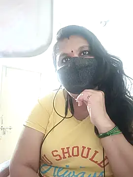 Snapshot of Love-priya chatting on July 2026 01:43:02 AM Love-priya online show from July 2026 01:43:02 AM