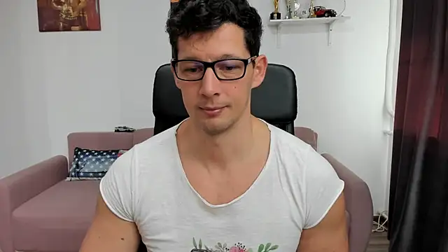 BrutusK08 online show from January 2025 08:29:01 AM