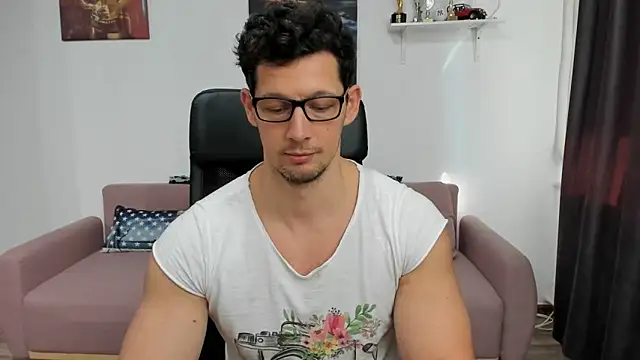 BrutusK08 online show from January 2025 09:06:02 AM