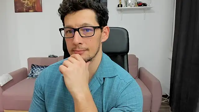 BrutusK08 online show from January 2025 03:18:02 PM