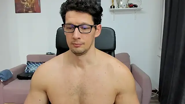 BrutusK08 online show from February 2025 01:41:01 PM