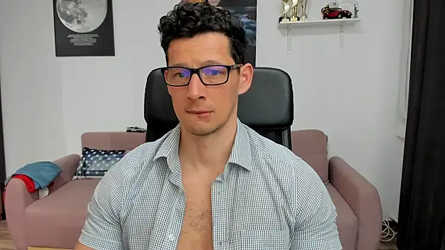 BrutusK08 online show from March 2025 02:01:02 PM