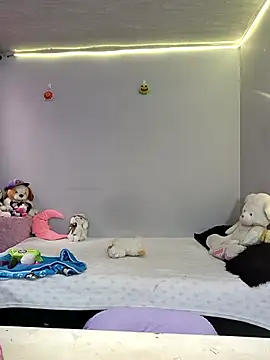 KATYGONZALEZ online show from March 2025 06:32:01 PM