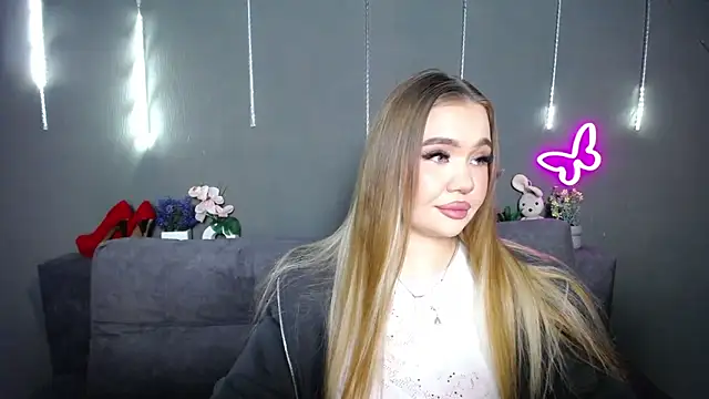 Snapshot of StacyYellig chatting on April 2026 08:34:02 PM StacyYellig online show from April 2026 08:34:02 PM
